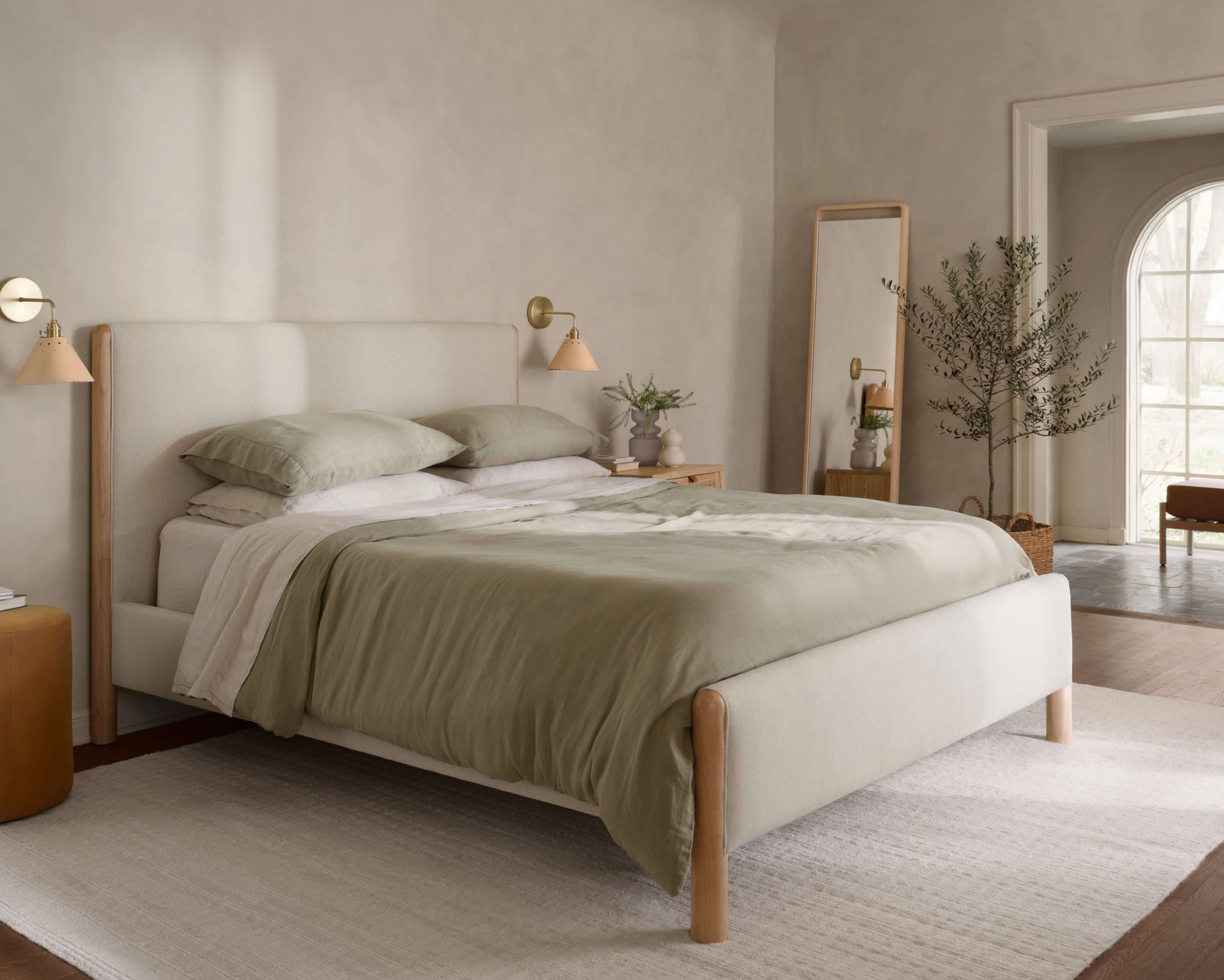 Laurel Bed with Low Footboard